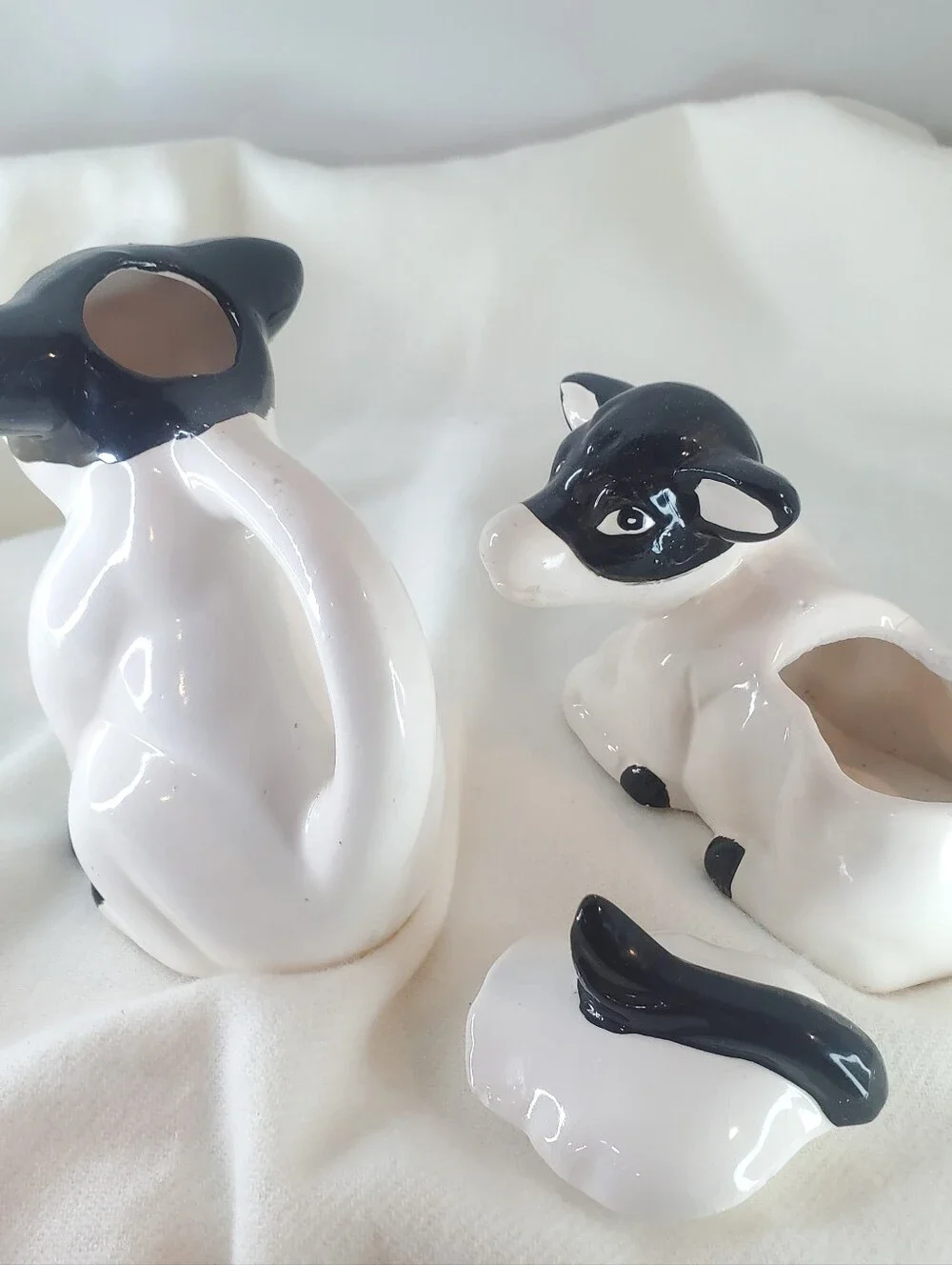 Vintage Jersey Cow Creamer & Suger Bowl. Great set for kitchen farm decor.